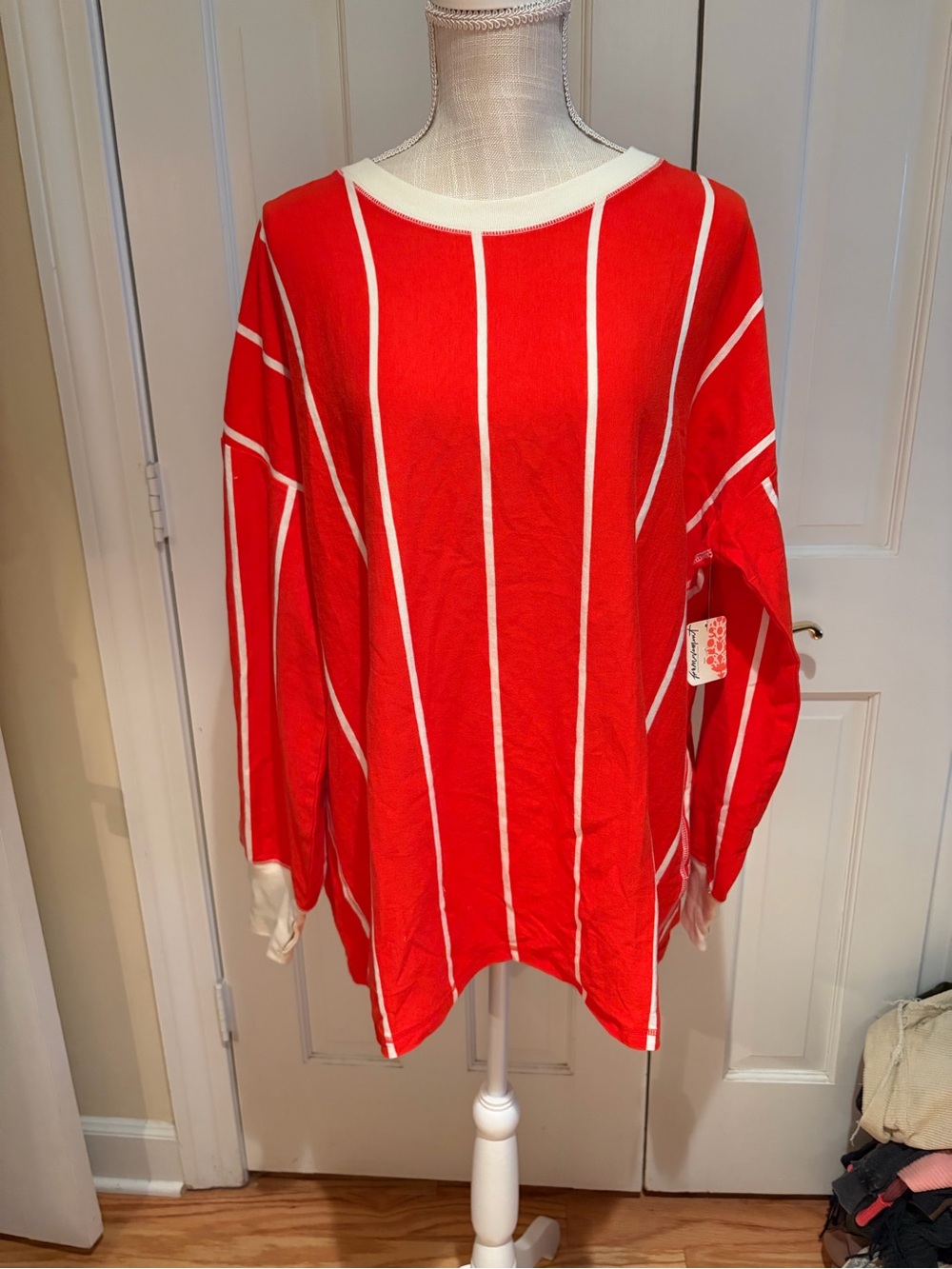Free people tee size S. Oversized fit. NWT.